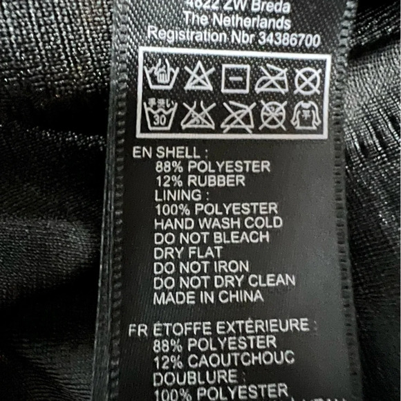 Forever 21 Spandex Black and Silver Sequined Mini Skirt. Size Small. - Picture 6 of 6